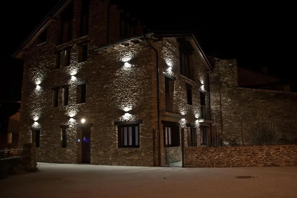 Casa rural La Comella de Tírvia